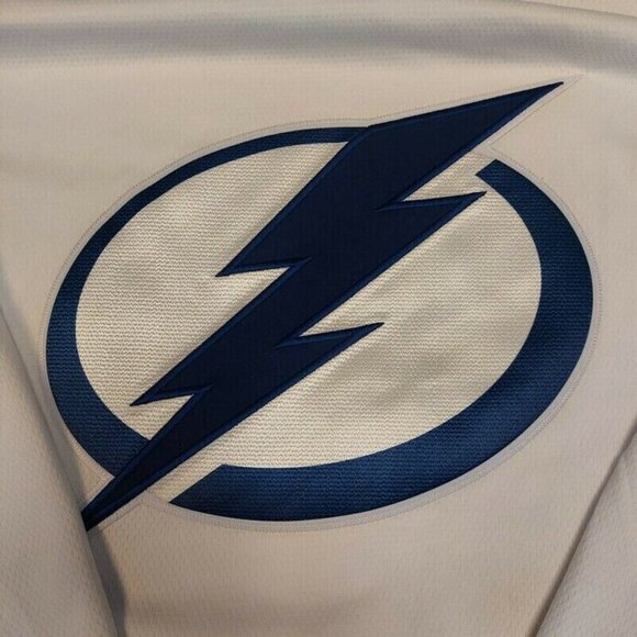Fanatics NHL Tampa Bay Lightning Breakaway Jersey Mens Size Medium White Blue - Picture 4 of 8